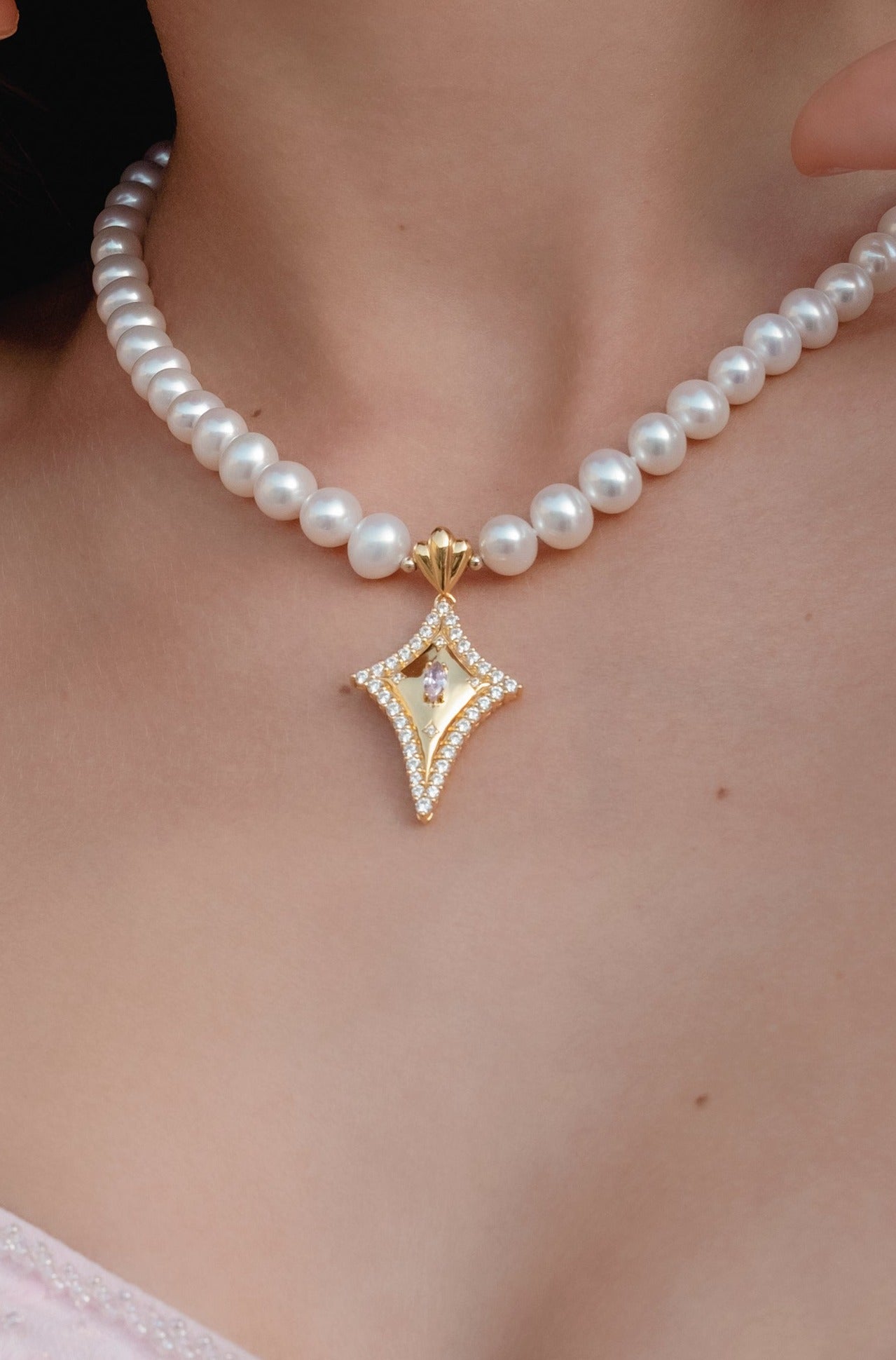 She Sparkle Triple Layer Pearl Choker